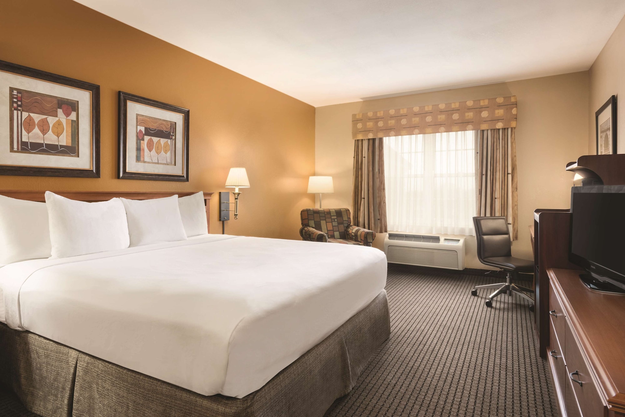 جناح بسرير كينج بغرفة نوم واحدة لذوي الإعاقة
