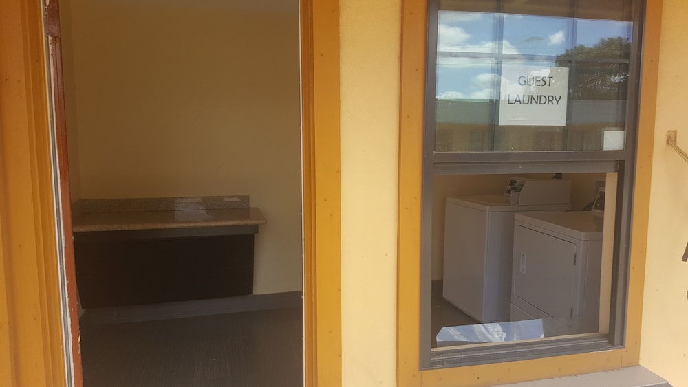 Travelodge by Wyndham Lubbock 22/32