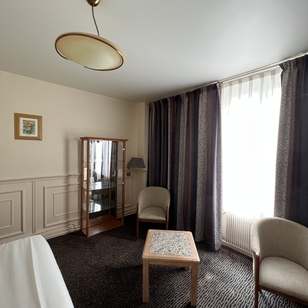 Le Grand Hôtel de Valenciennes 50/71