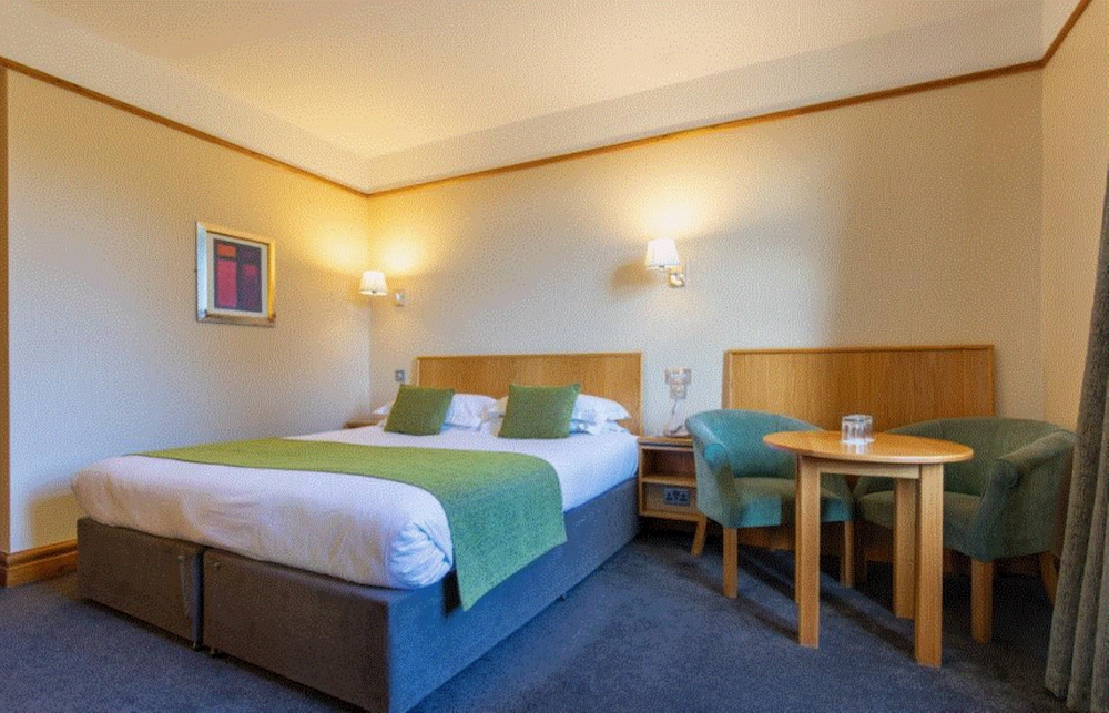 Tullamore Court Hotel 12/49