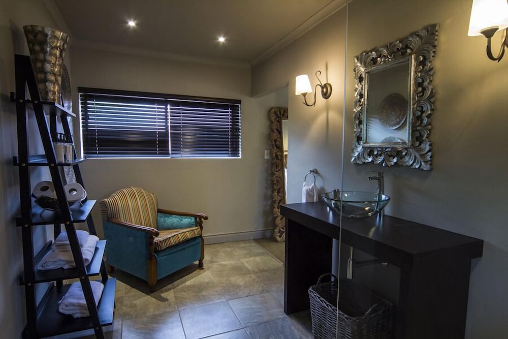 Cowrie Cove Guest House 31/50