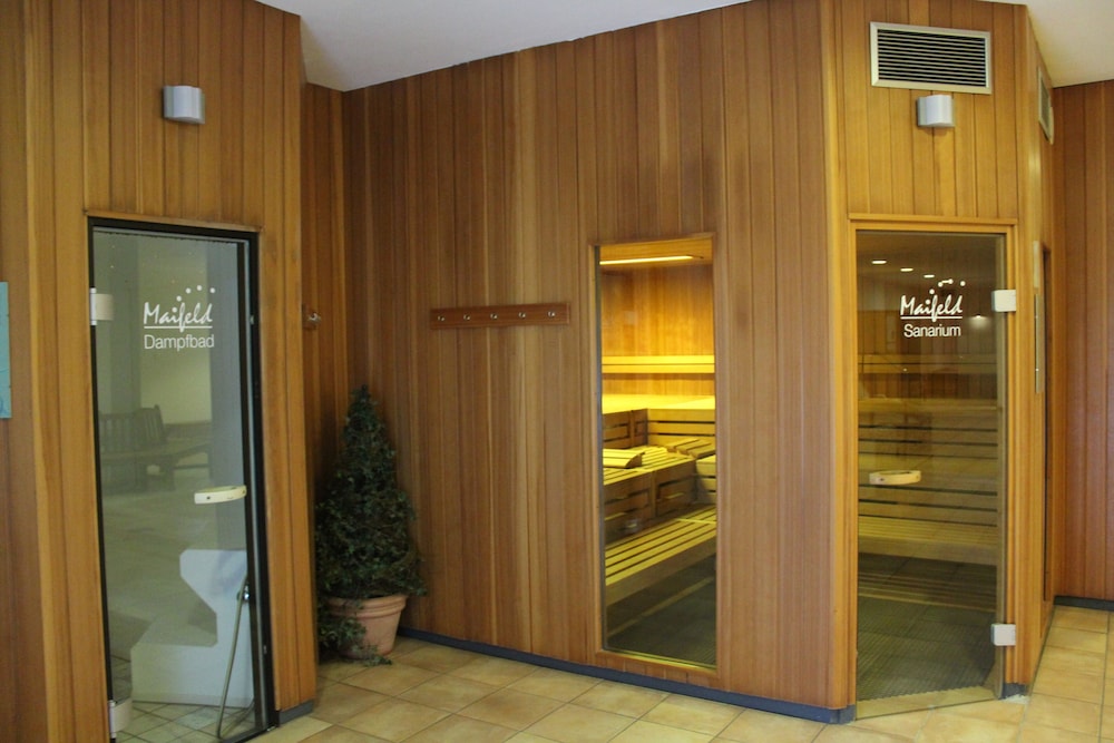 Maifeld Sport- Und Tagungshotel 23/50