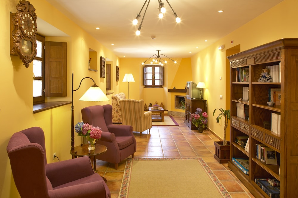 Coviella Hotel Rural 37/63