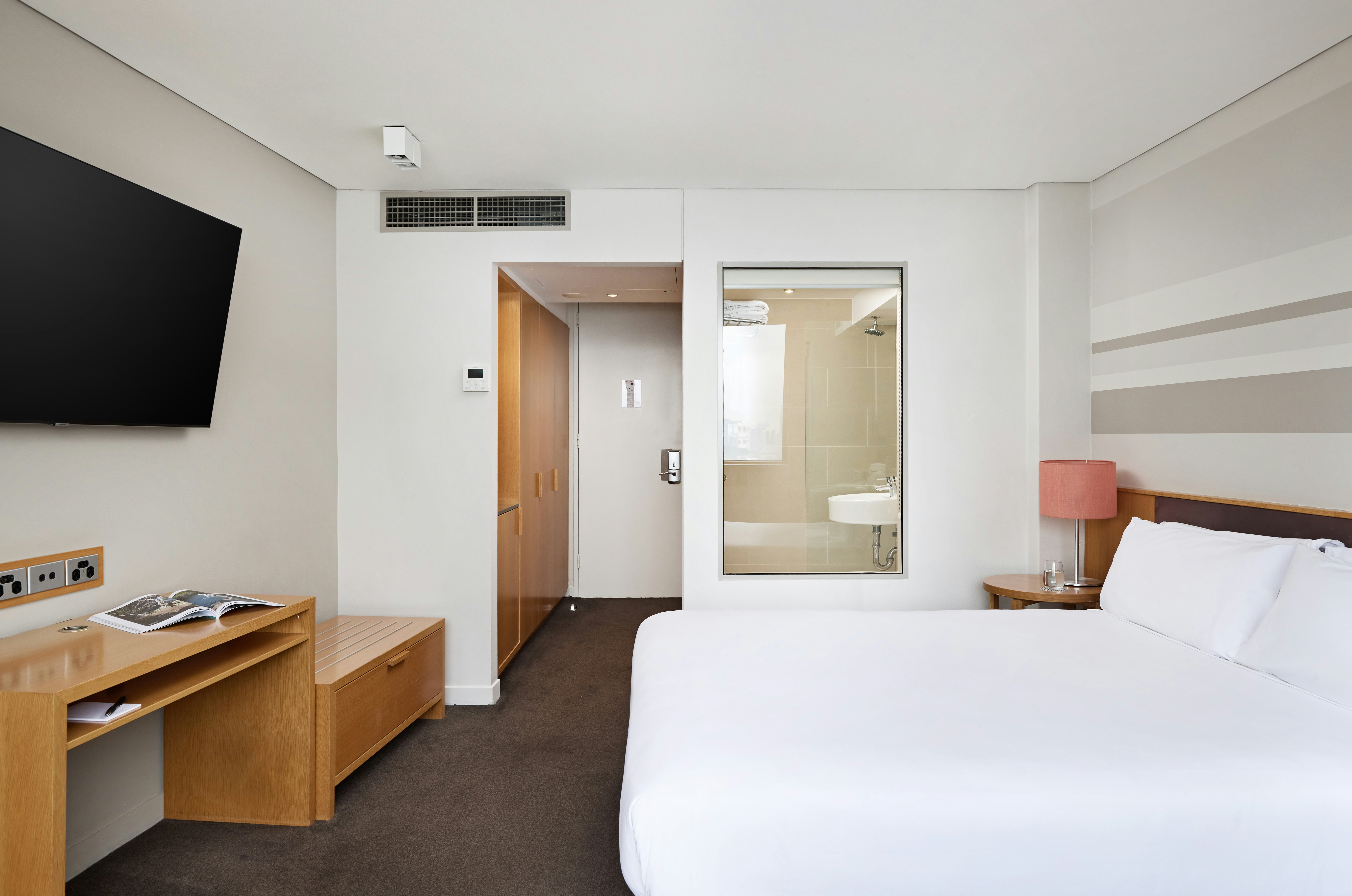 Skyline, Superior, King Bed