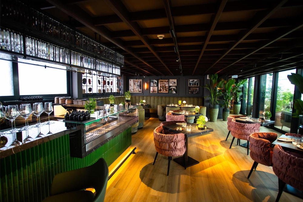 Radisson Collection Hotel, Basilica Budapest 38/44