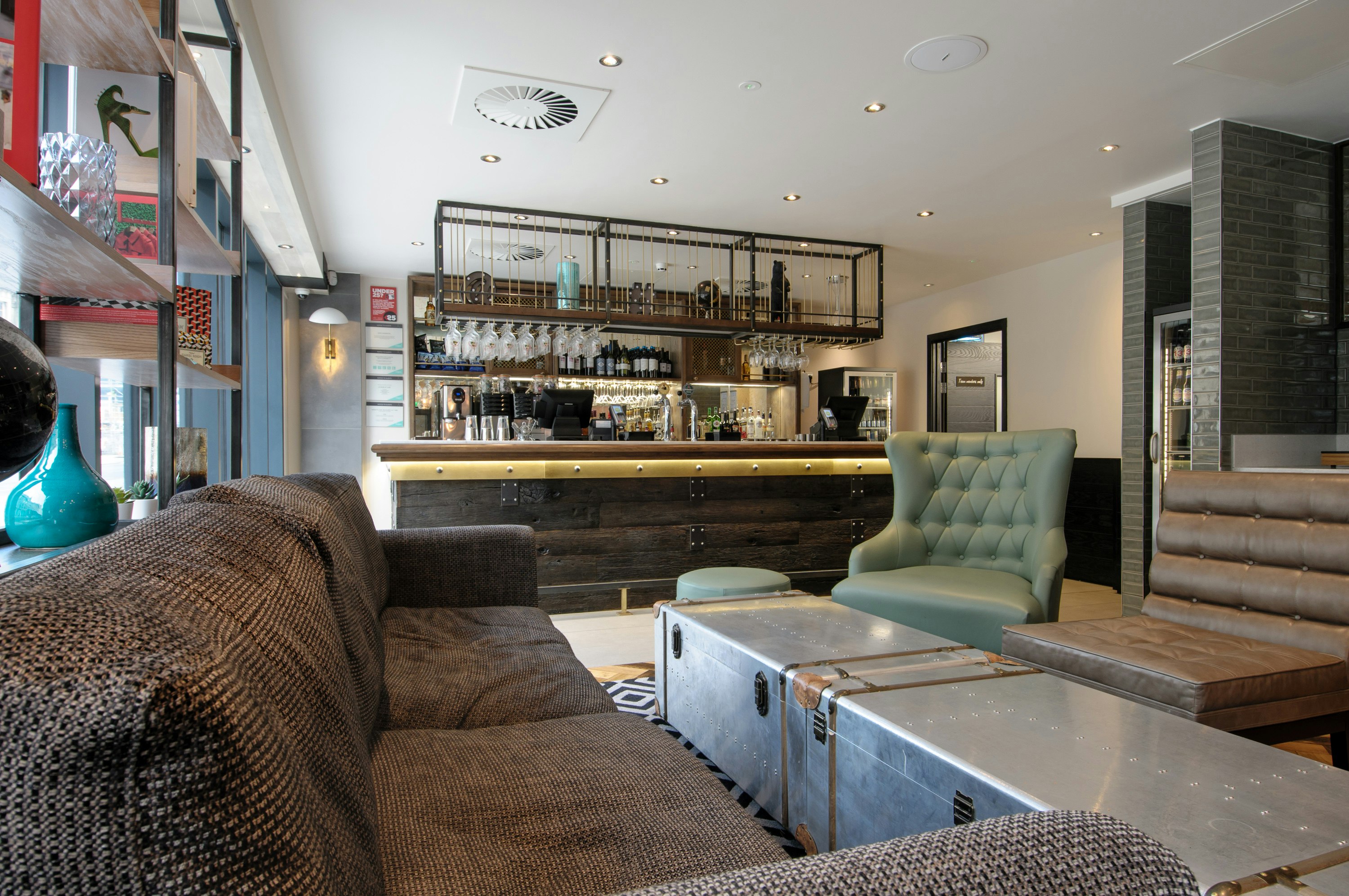 Hub By Premier Inn Edinburgh Haymarket - Adults Only 19/26