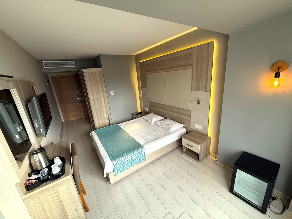 On Hotel 39/60