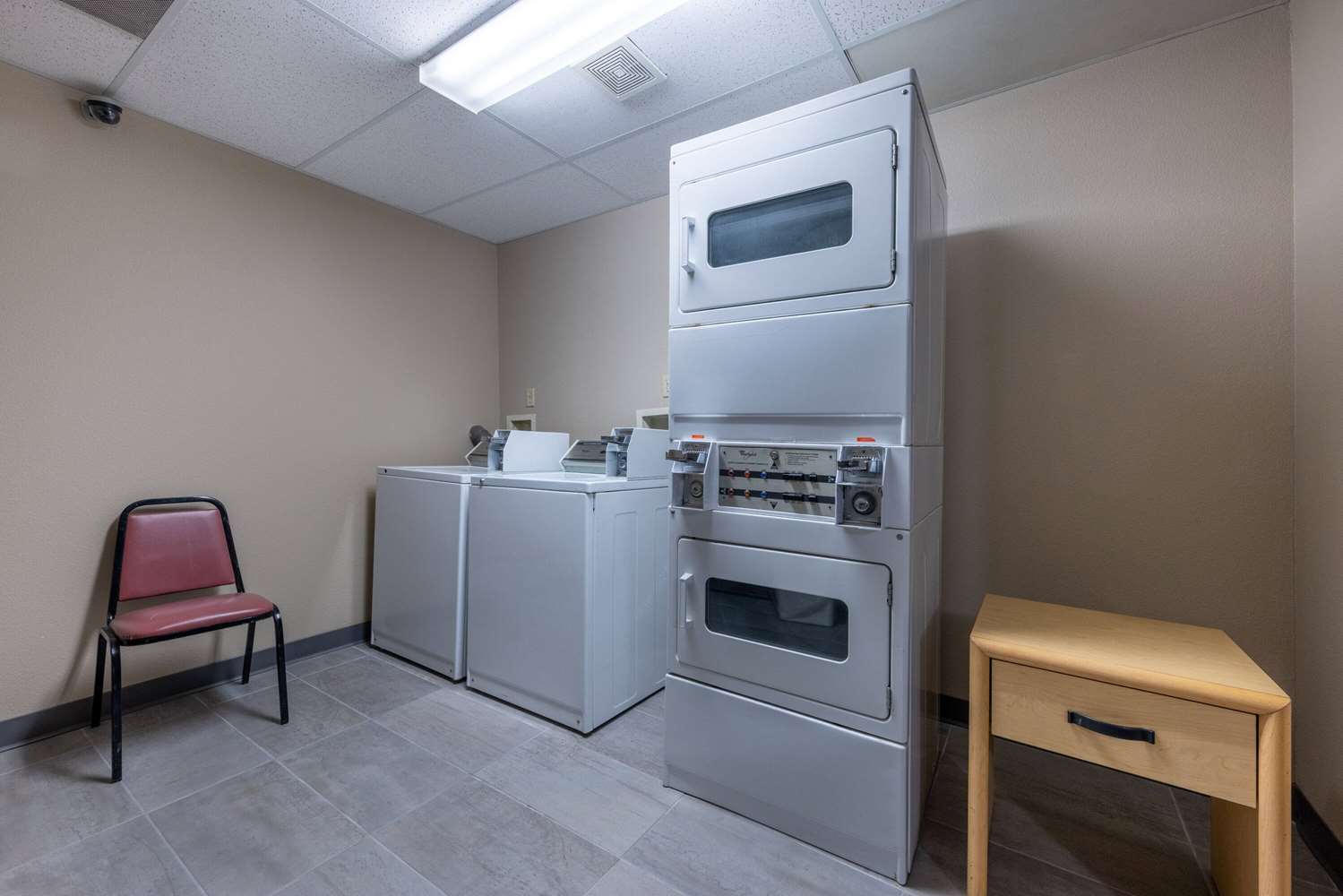 Super 8 by Wyndham Quartzsite AZ 16/23