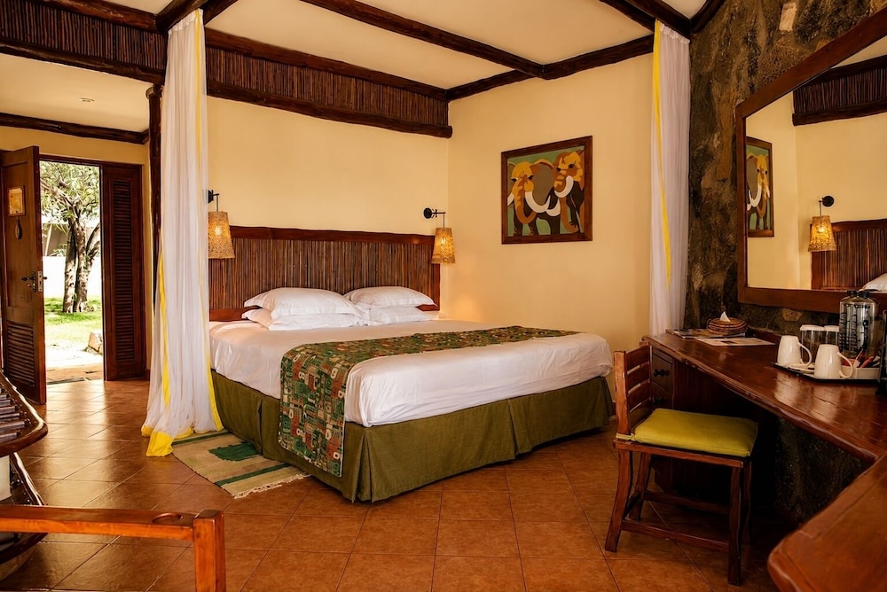Kilaguni Serena Safari Lodge 10/50