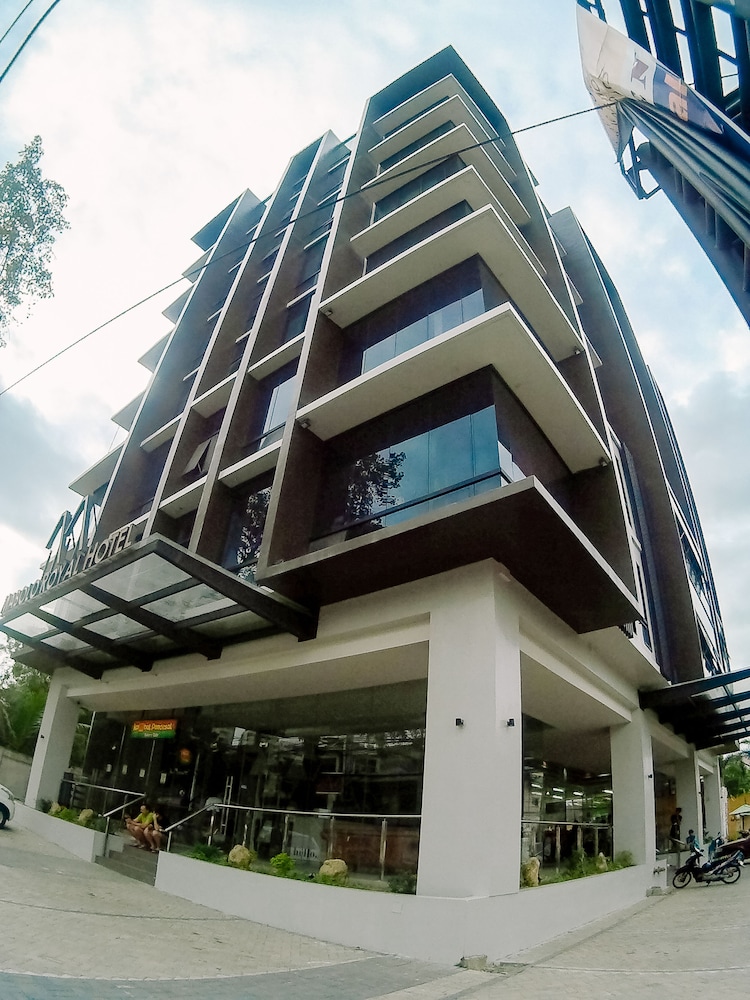 Mabolo Royal Hotel 5/50