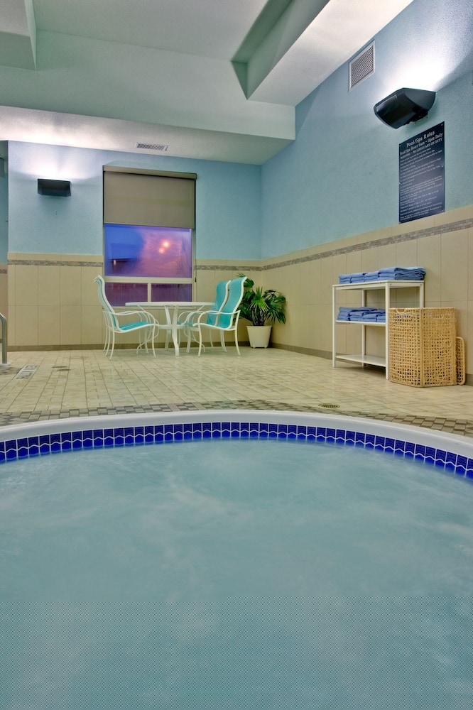 Holiday Inn Express Hotel Suites Edmonton South 19/50