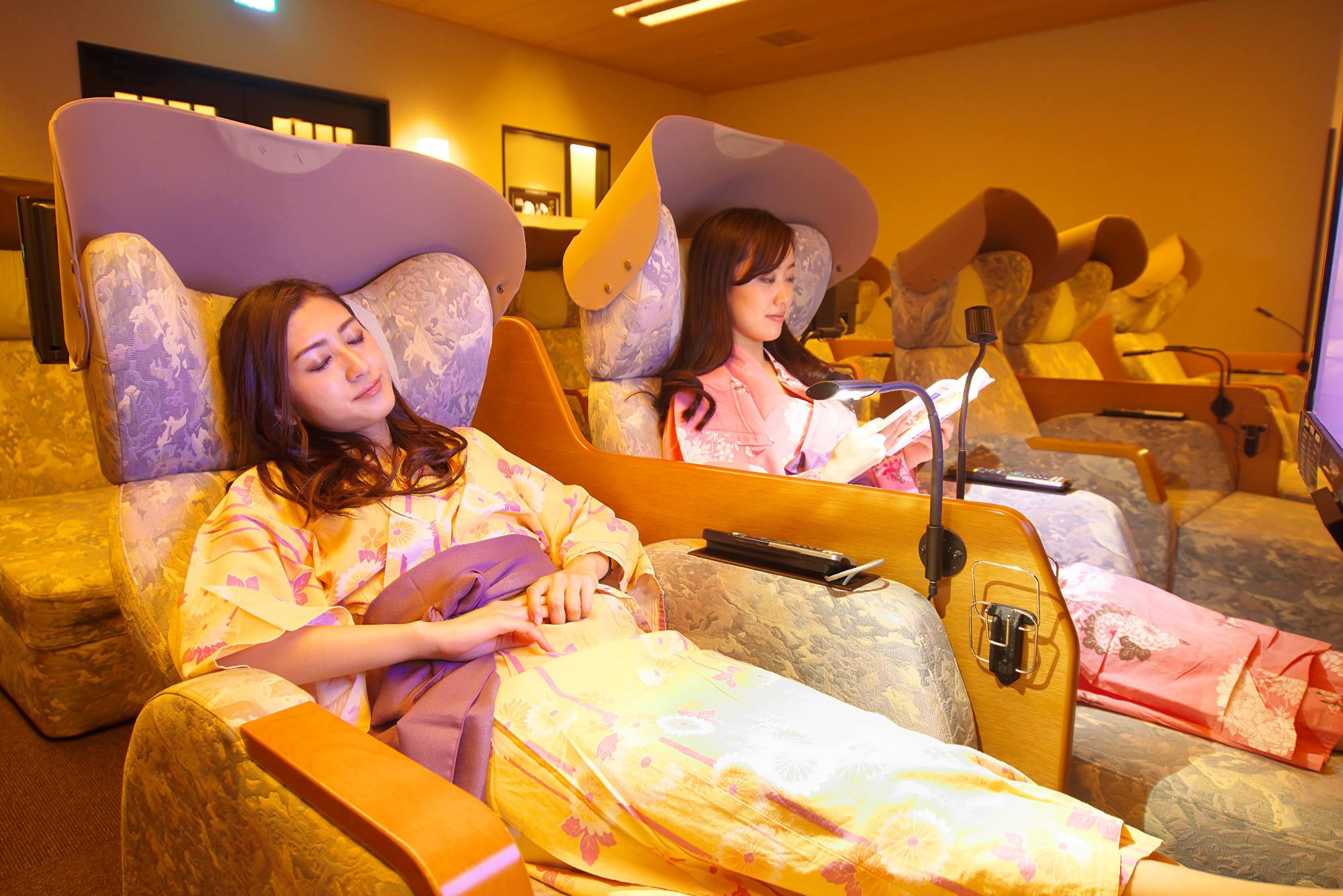 KOBE HARBORLAND ONSEN MANYO-CLUB 23/30