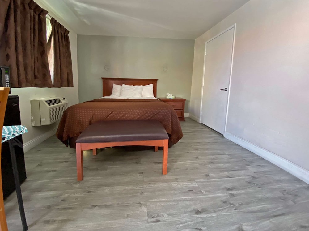 Rodeway Inn Ventura Midtown 27/48