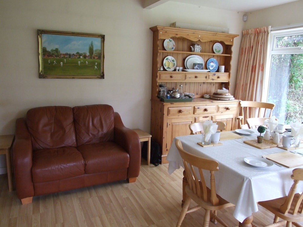Gayton B&amp;B 11/20