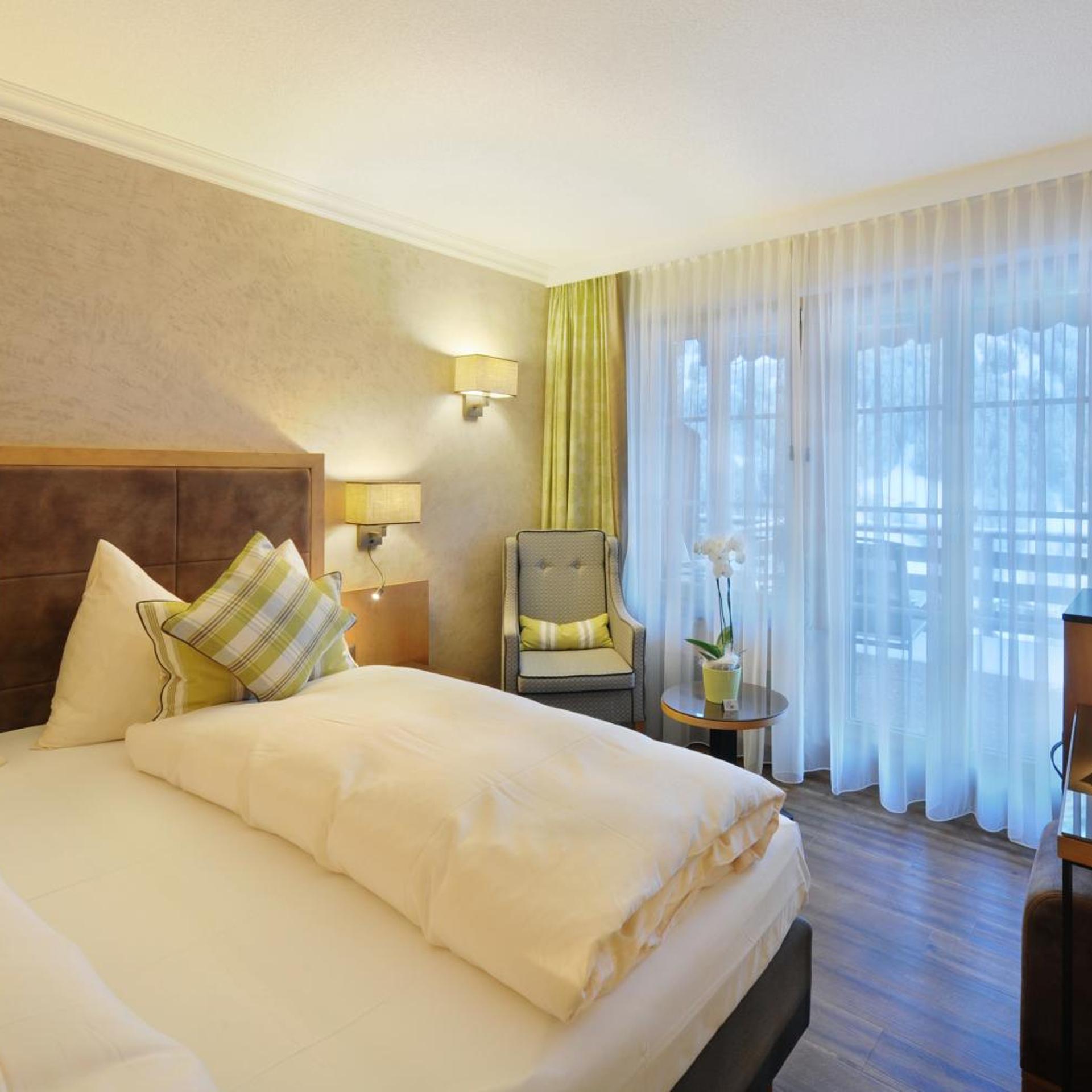 Economy, Double Bed