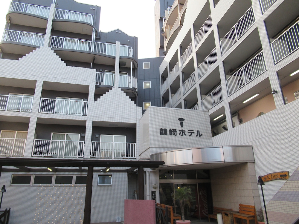 Tsurusaki Hotel 3/50