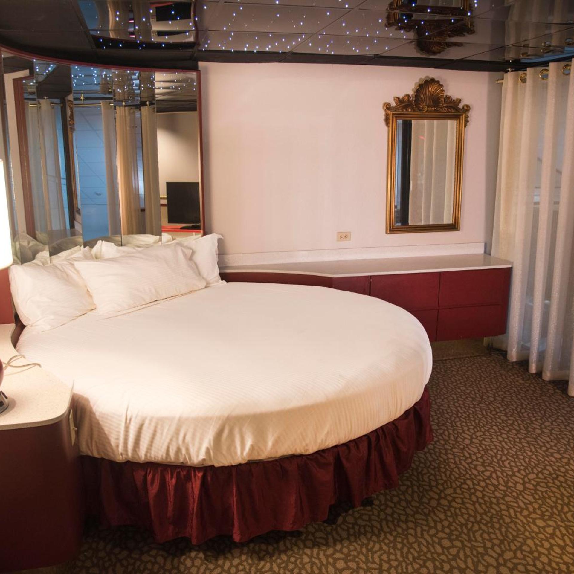 Tower, Suite