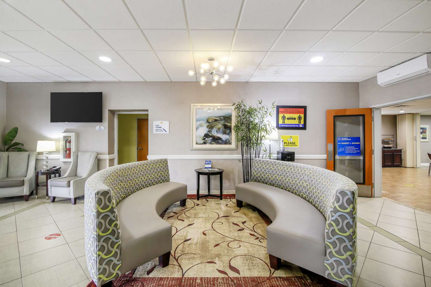 Best Western Plus Brunswick Inn & Suites 32/45