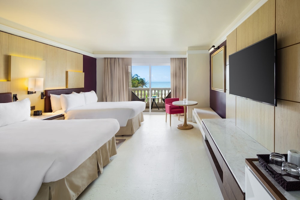 ROOM, DOUBLE BED, OCEAN FRONT