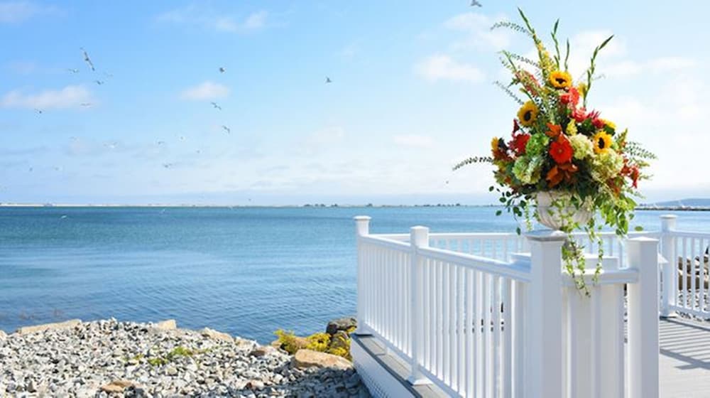Hotel 1620 Plymouth Harbor 61/65