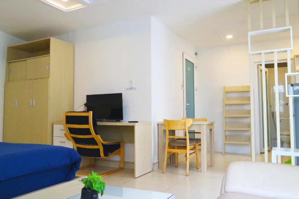 M-H Apartment Hotel 29/50
