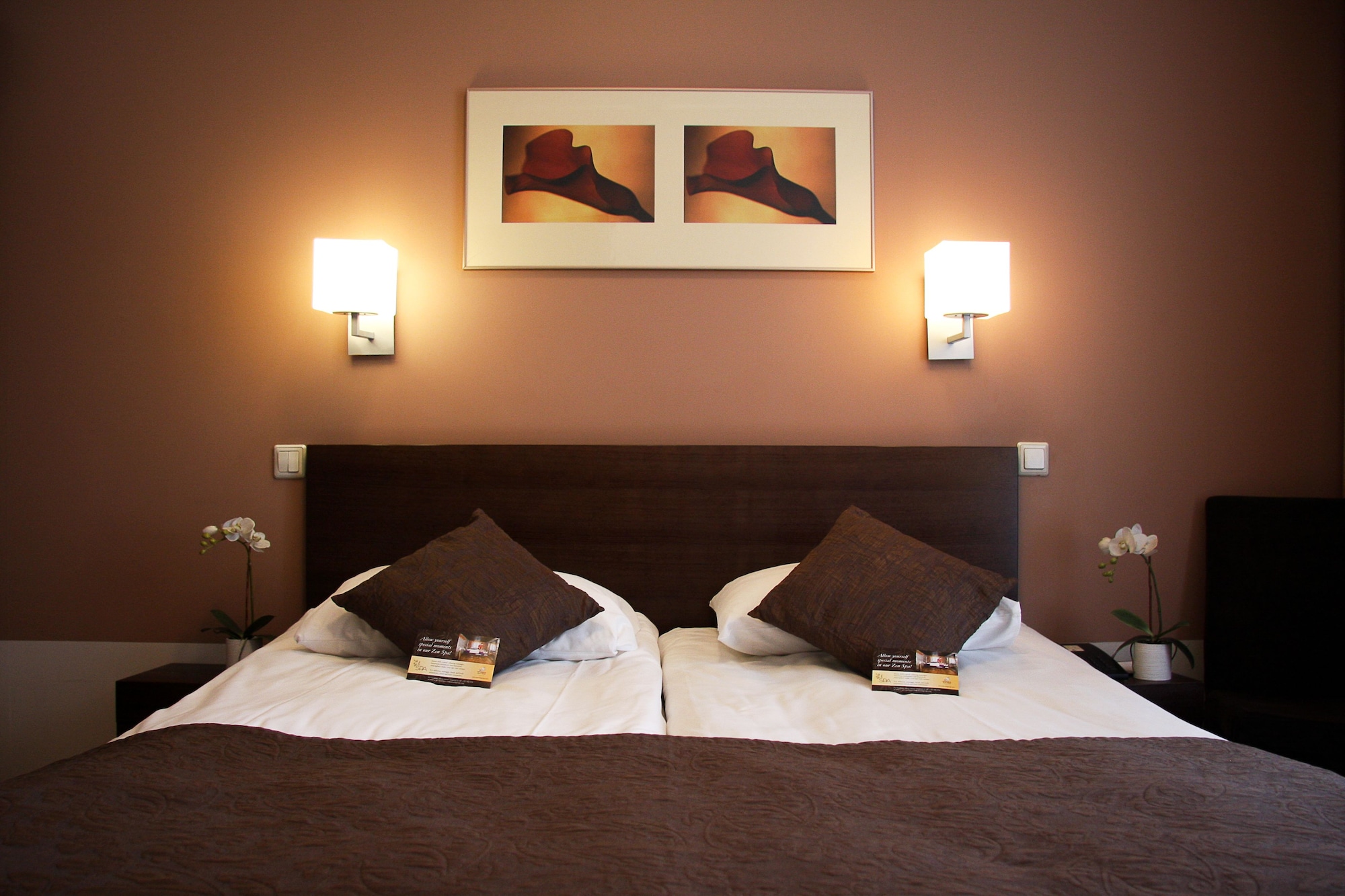 Room, Triple, Twin Beds, Street View, Sofa، City Hotel Tallinn by Unique Hotels 3/4