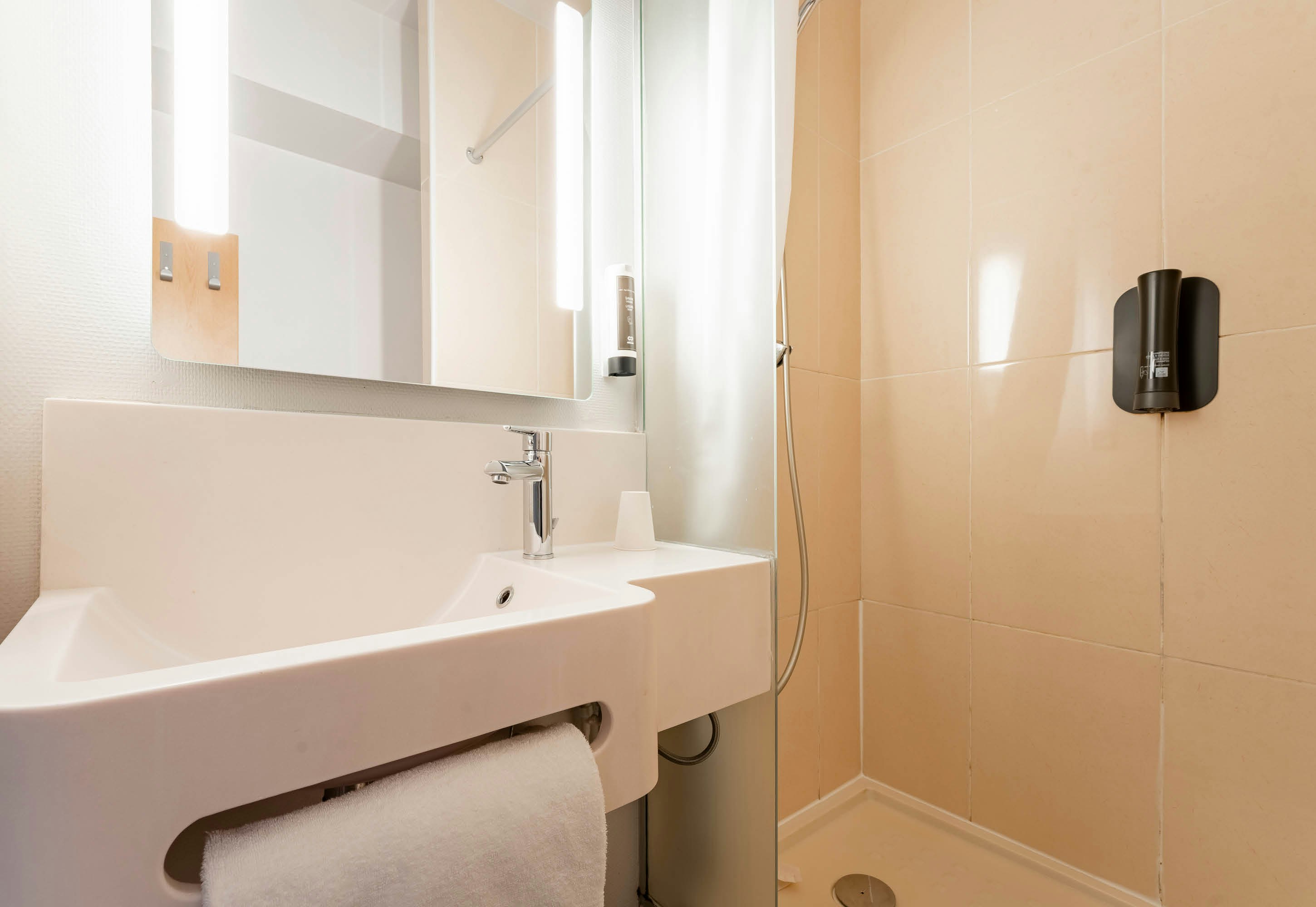 B&B HOTEL Valenciennes Marly 39/39