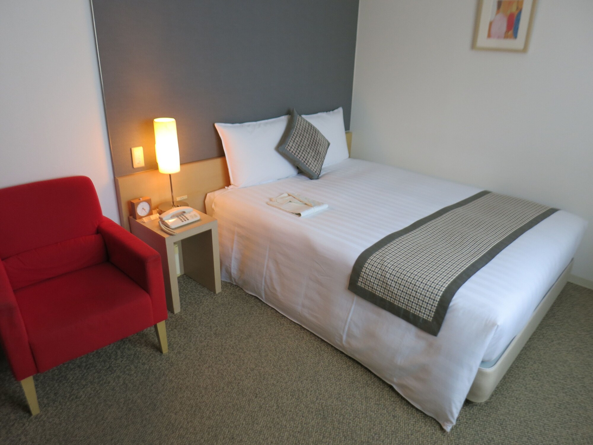 ROOM, DOUBLE BED, SMOKING