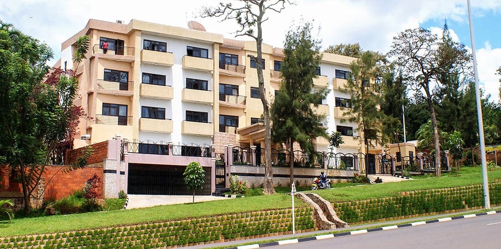Hill View Hotel &amp; Apartments 3/49