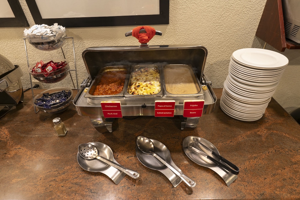 Hampton Inn by Hilton Guadalajara-Aeropuerto photo5
