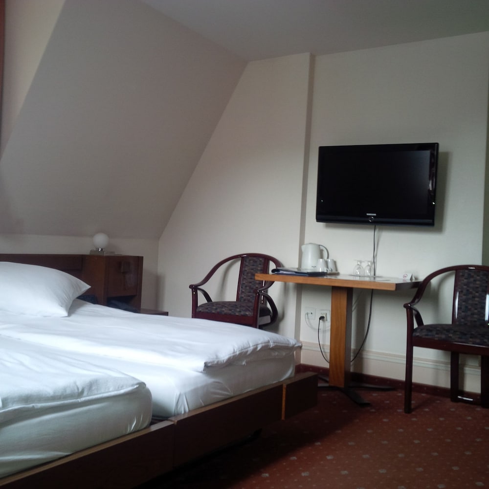 Hotel de La Paix 11/62