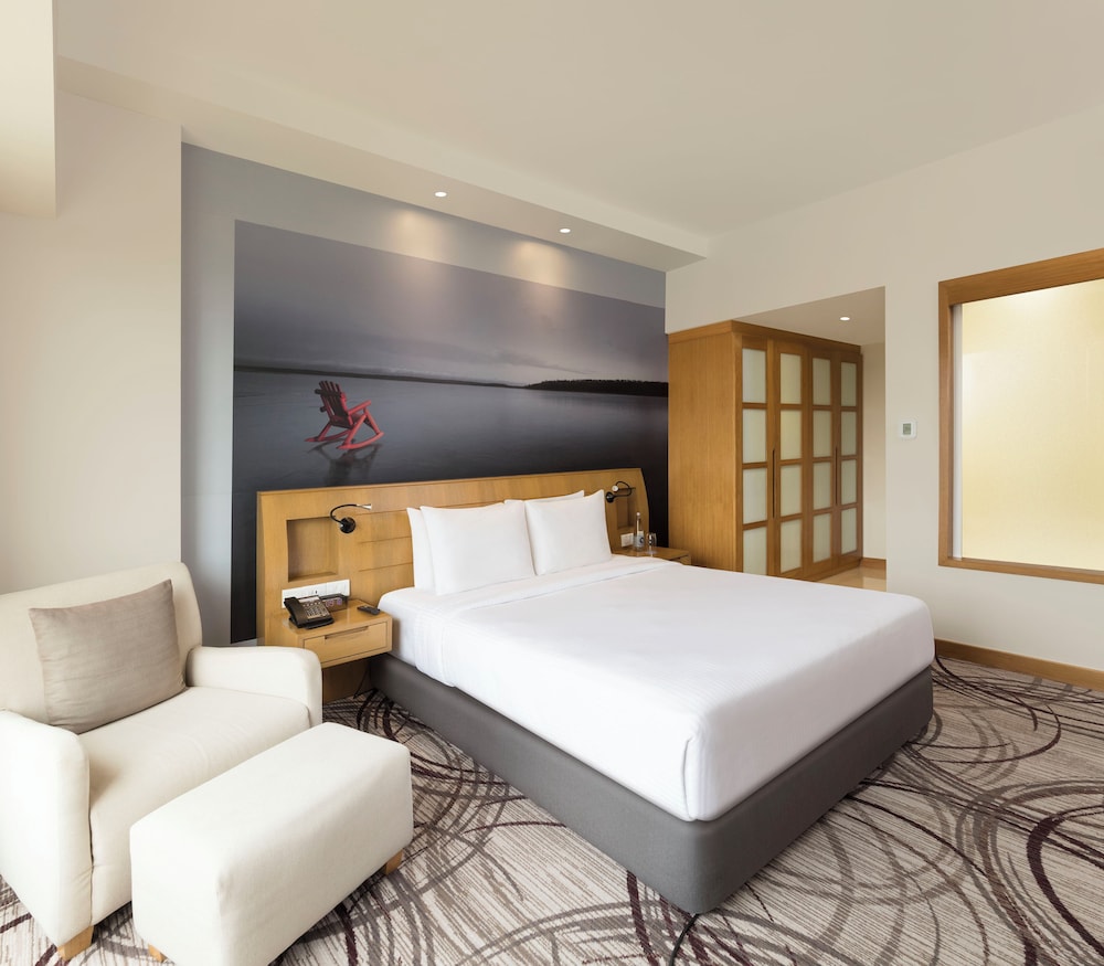 NOVOTEL HYDERABAD CONVENTION CENTRE 26/73