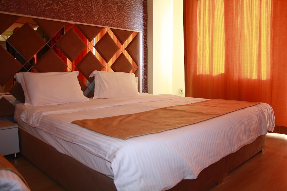 Terra Suites 14/60