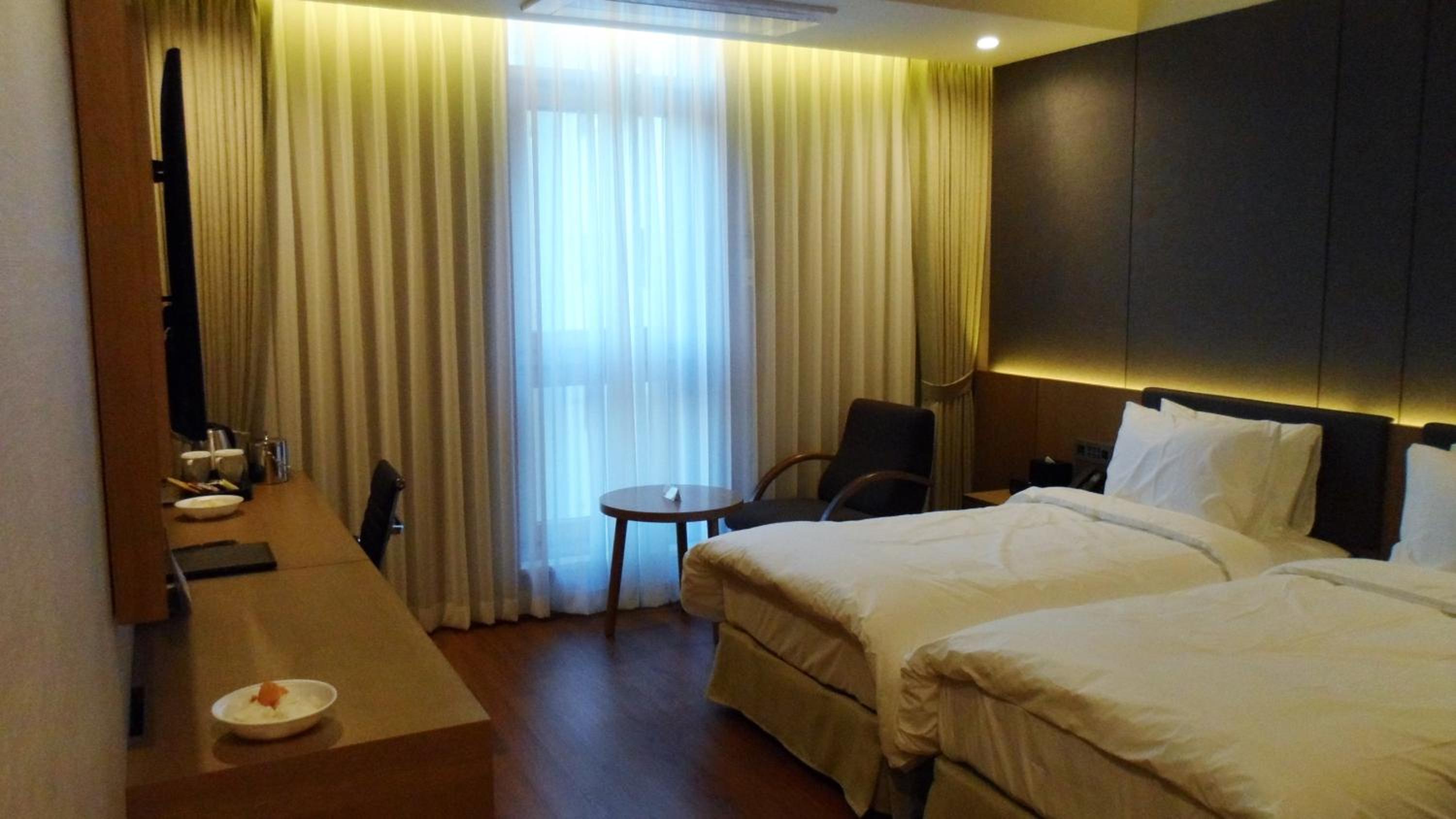 STANDARD, TWIN BEDS