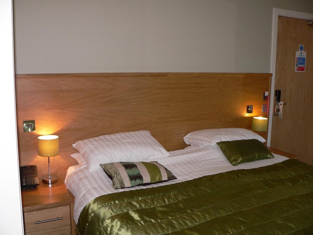 Ayre Hotel 14/40