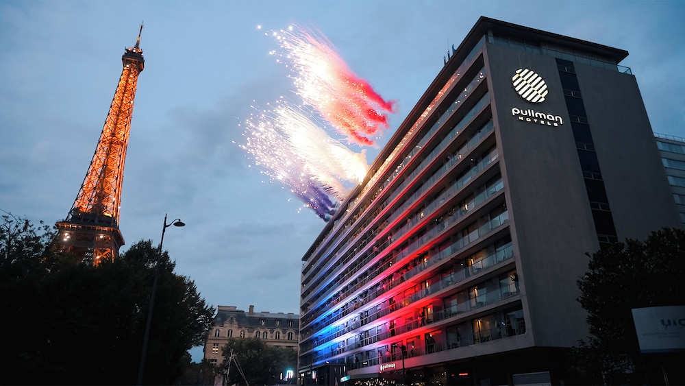 Pullman Paris Tour Eiffel Hotel in PARIS