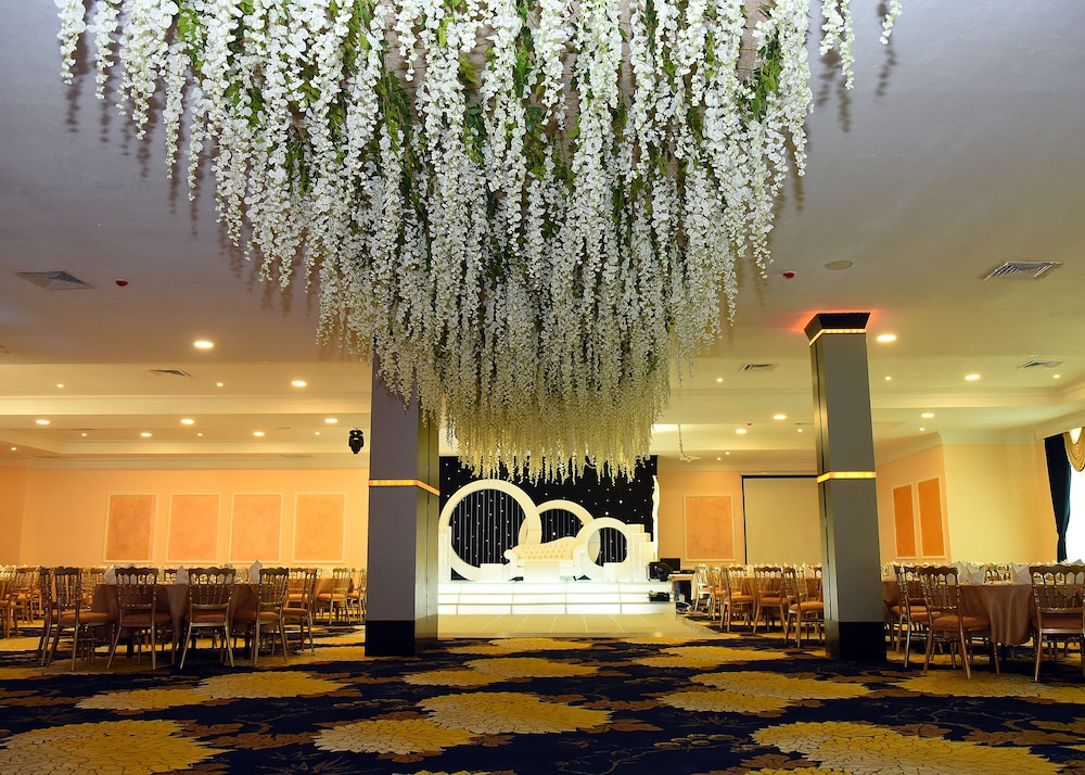 Sparr Hotel 33/66