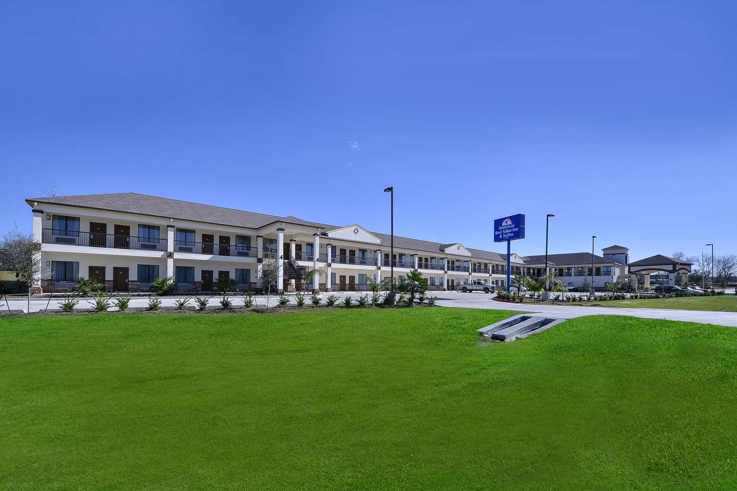 Americas Best Value Inn Suites Cuero 10/11