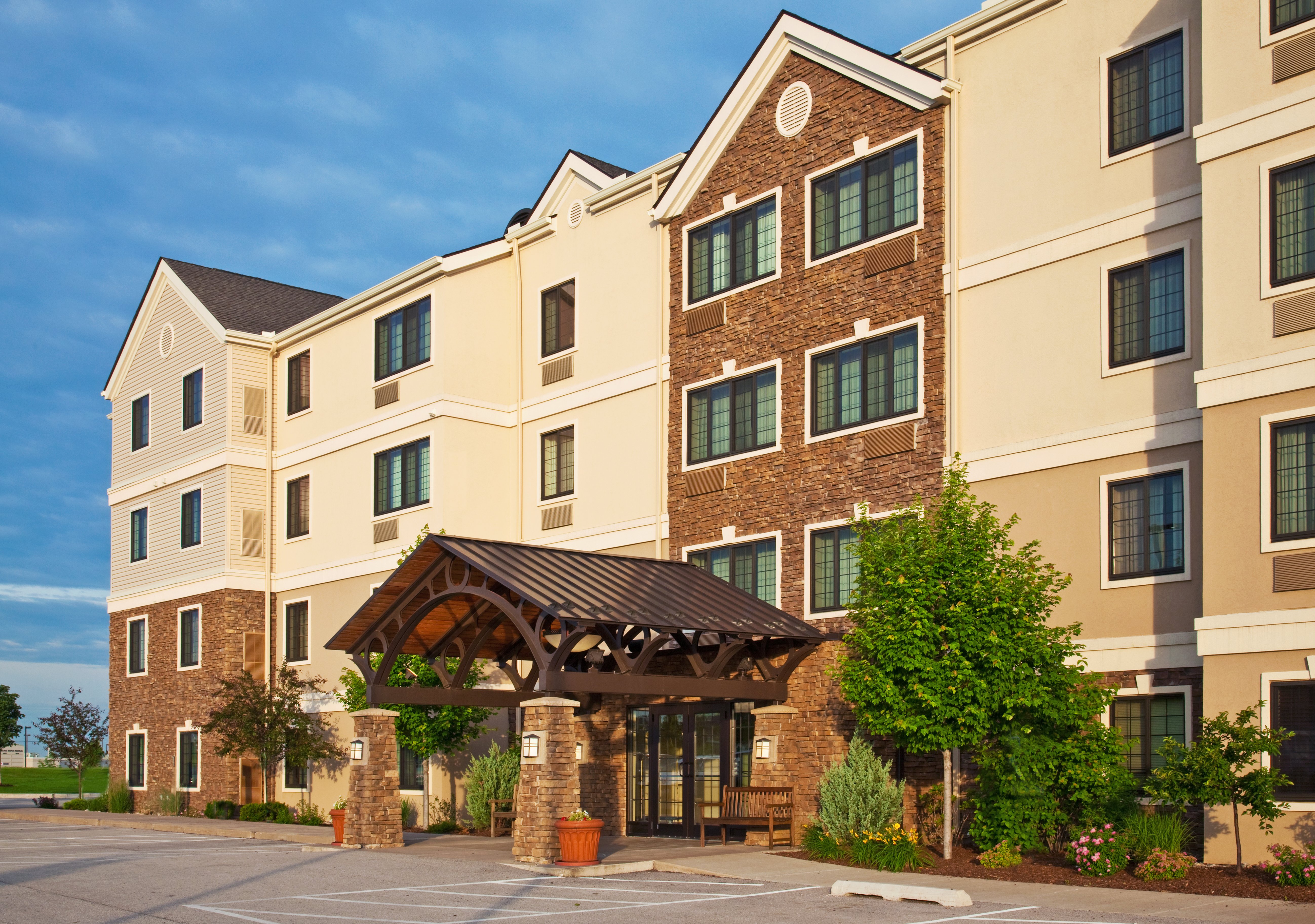 Staybridge Suites Davenport 61/64