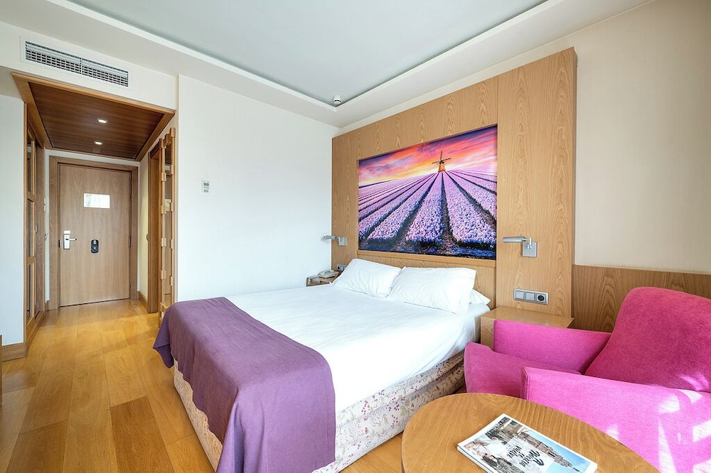 ROOM, SINGLE, DOUBLE BED, BALCONY