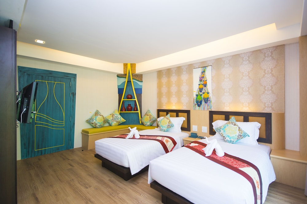 Phi Phi Nice Beach Hotel Hip 33/73