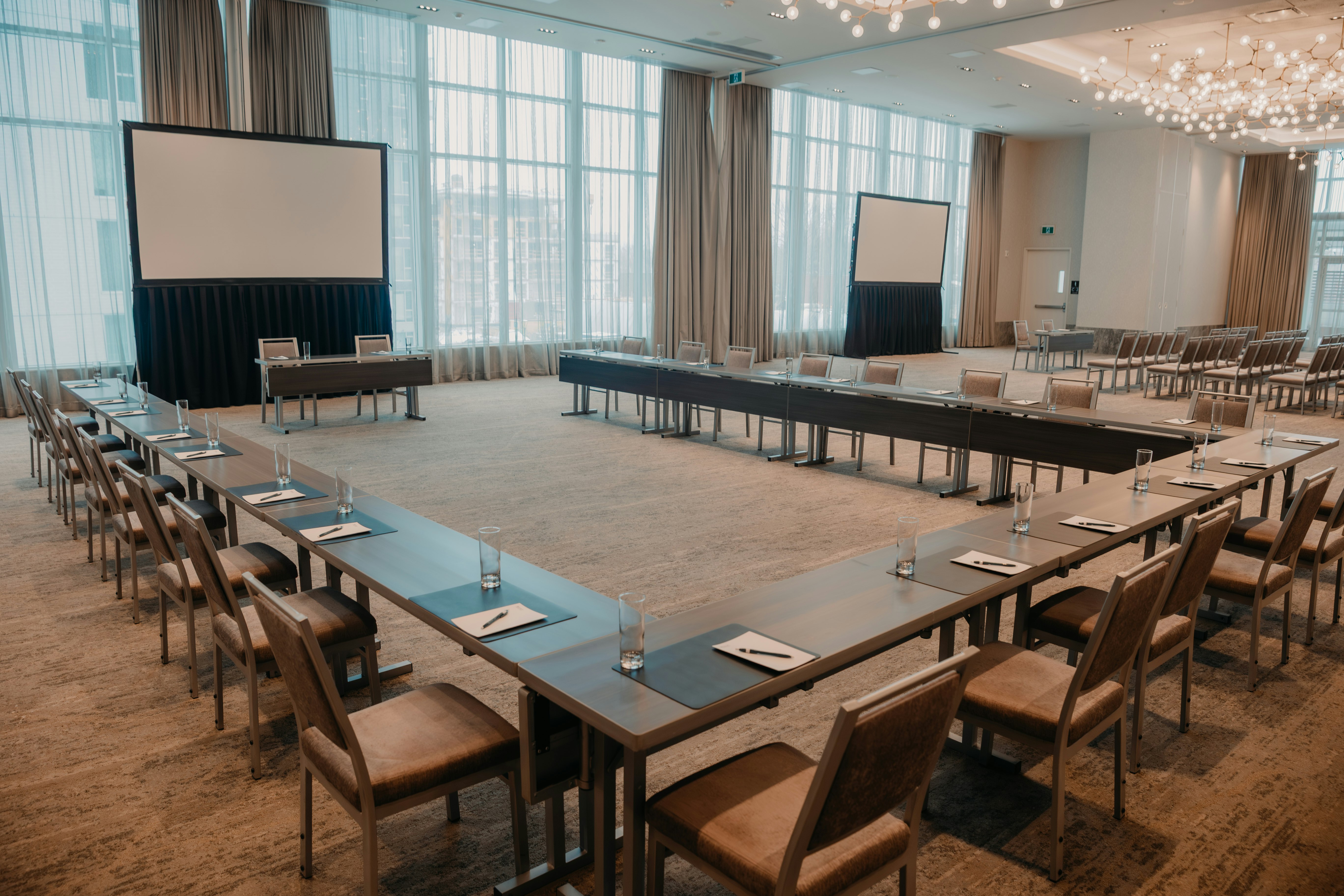 Homewood Suites by Hilton Montreal Midtown 37/41