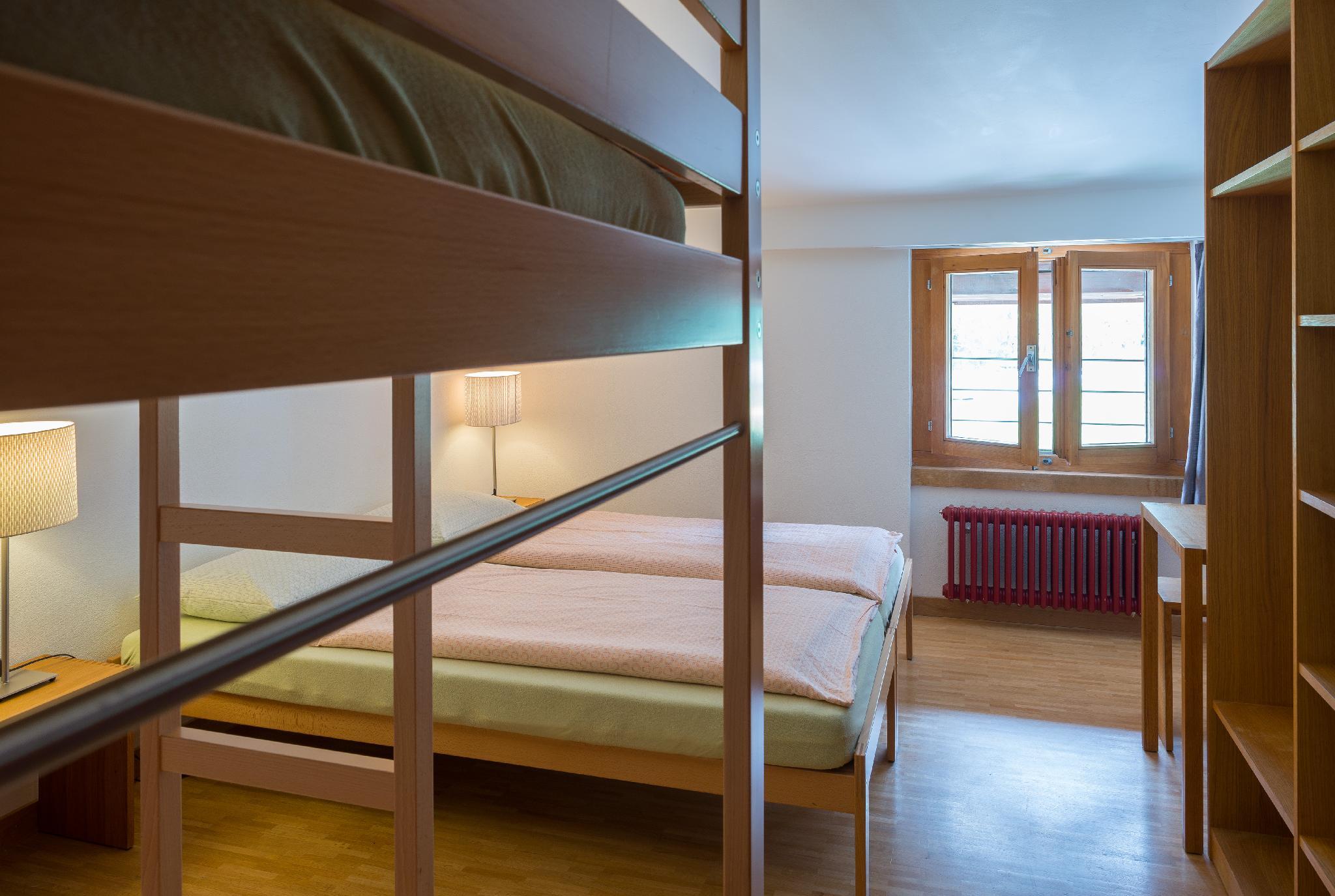 Youth Hostel Pontresina 8/18
