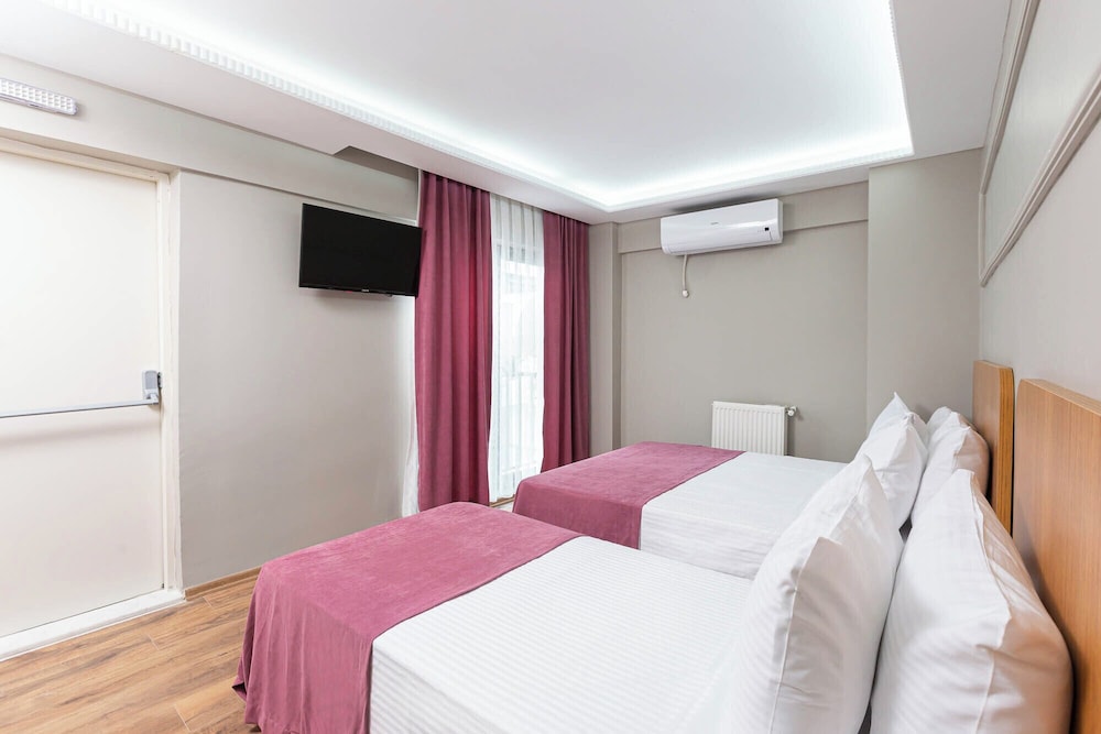 Ria Suites Hotel 20/37