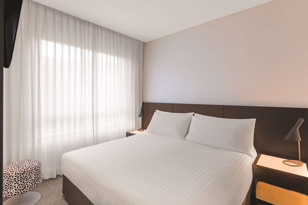 1 BEDROOM, GRAND, PREMIER, APARTMENT