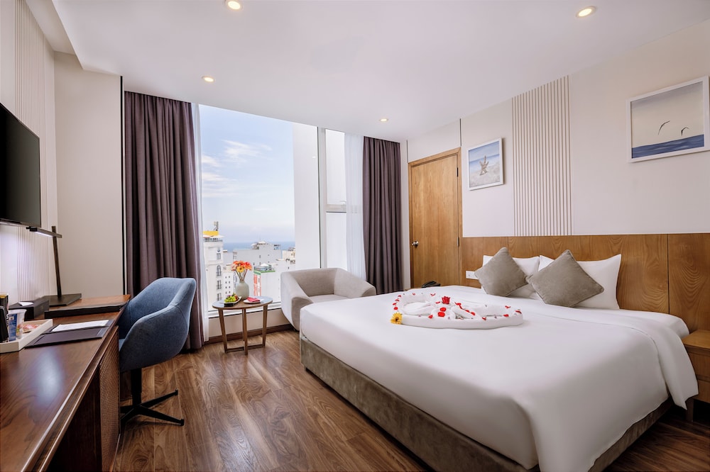 Royal Lotus Hotel Danang 21/69