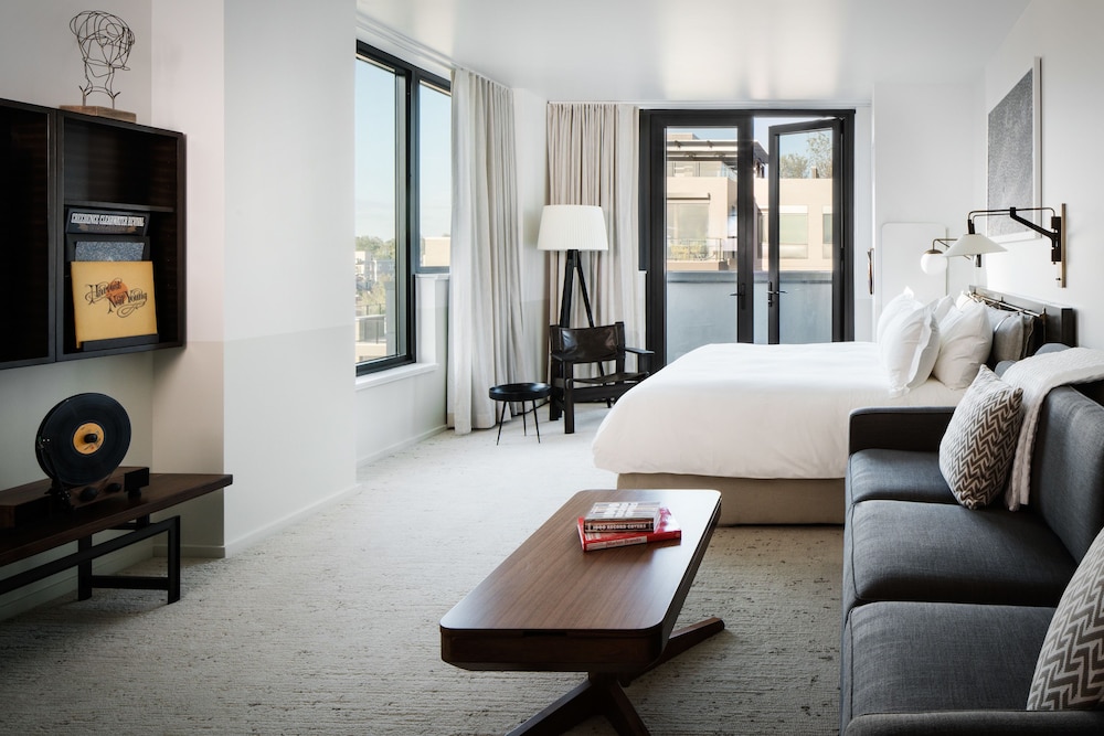 Halcyon - A Hotel In Cherry Creek 73/97