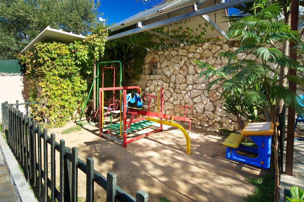NOSTOS STUDIOS & APARTMENTS 16/21