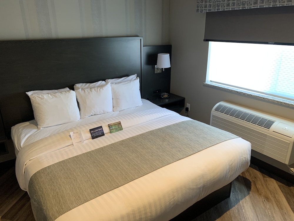 Best Western Sawtooth Inn & Suites 3/34