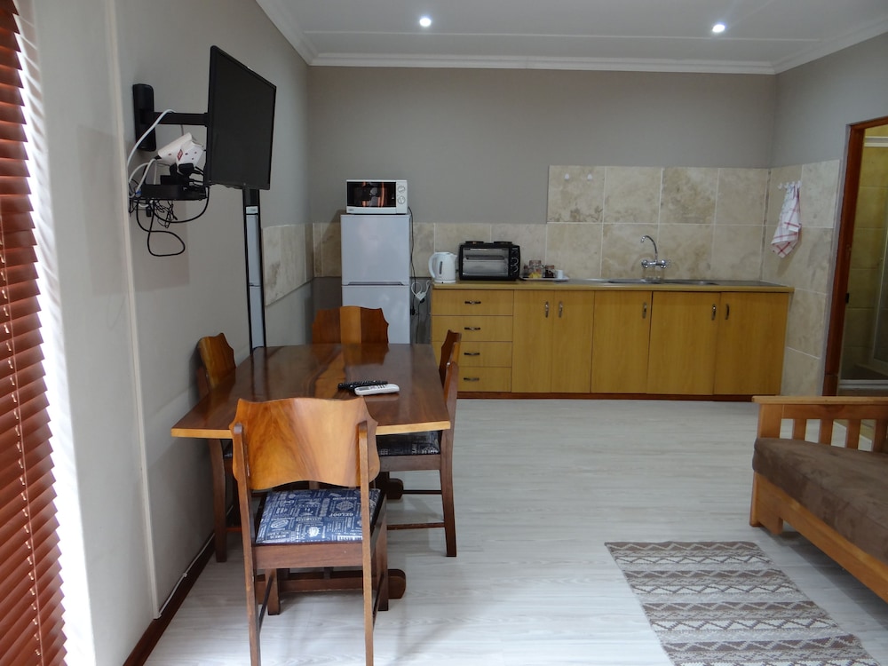 La Paix Guest House 3/49